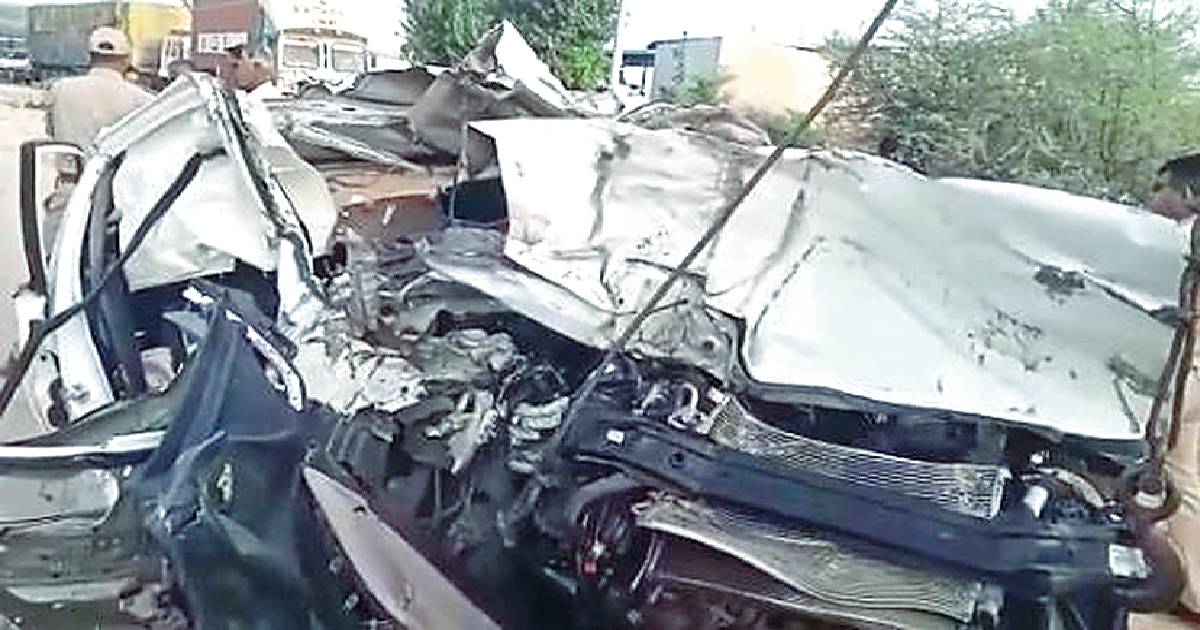 3 die as car rams into stationary trailer in Sikar, couple dies in Barmer